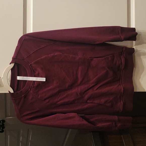 Lululemon Scuba Crew in Garnet - Picture 2 of 4